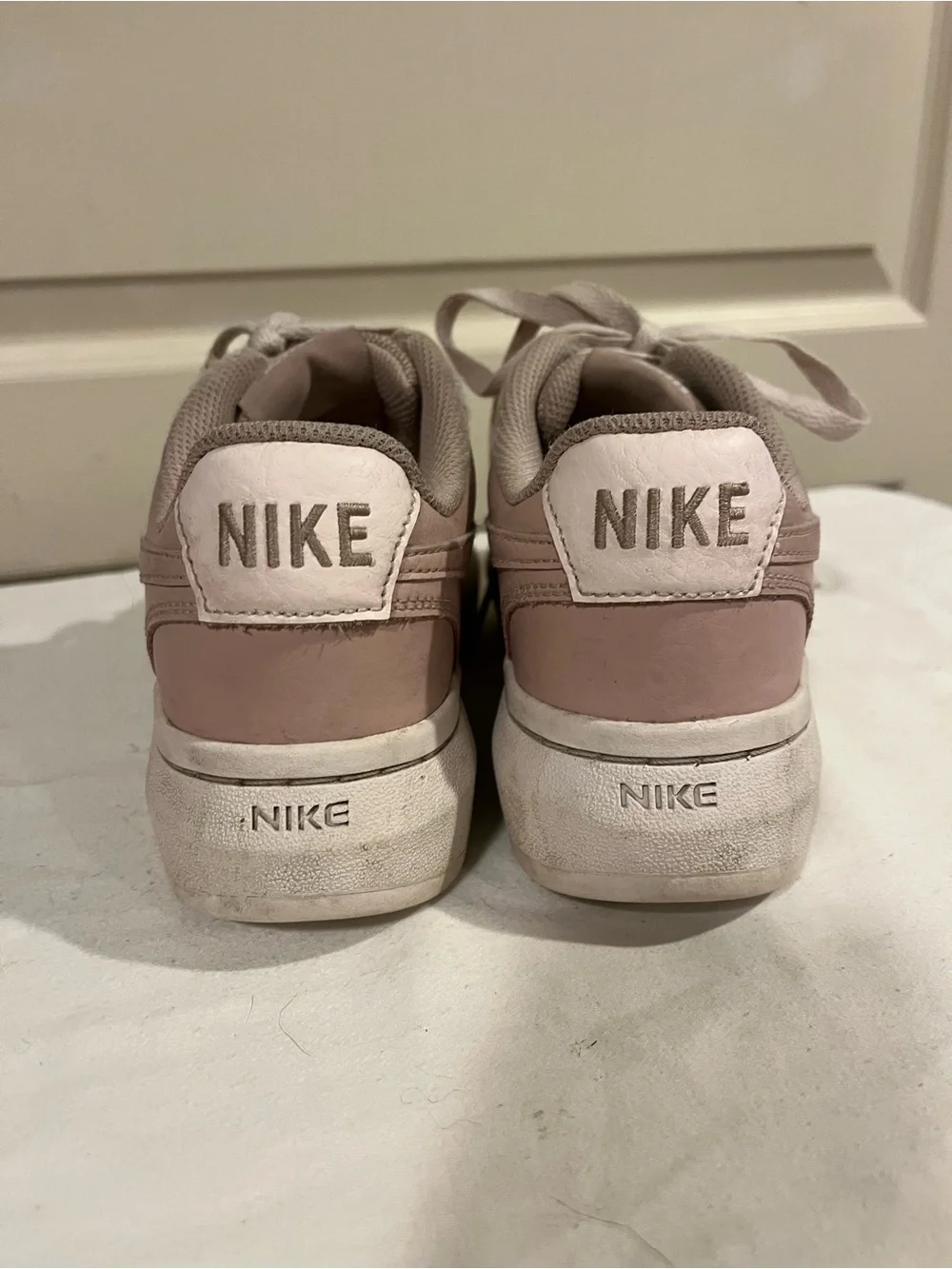 🪷 Nike Women’s Blush Pink Suede Platform Sneakers